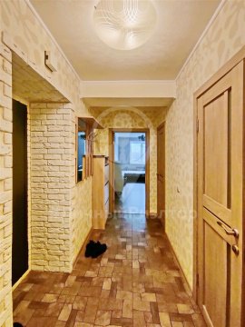 1-к квартира, 7/10 эт., 38м²